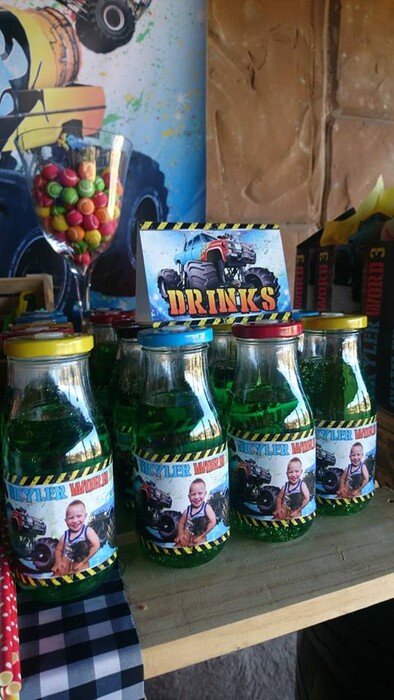 Kiddies Theme Parties offers personalized birthday party supplies and decor for sale.