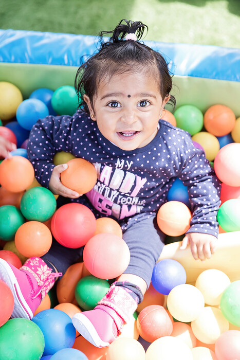 Kiddies Theme Parties offers personalized birthday party supplies and decor for sale.