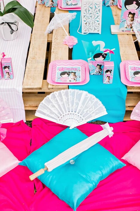 Kiddies Theme Parties offers personalized birthday party supplies and decor for sale.
