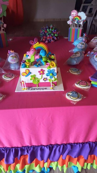 * We make birthday party decor for popular themes such as Lollos en Lettie, Doc Mcstuffins, Ferrari and more.