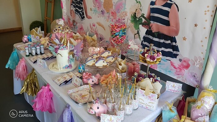 Kiddies Theme Parties offers personalized birthday party supplies and decor for sale.