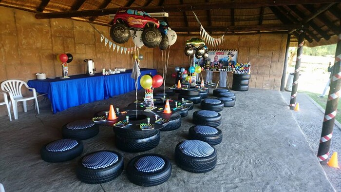Kiddies Theme Parties offers personalized birthday party supplies and decor for sale.