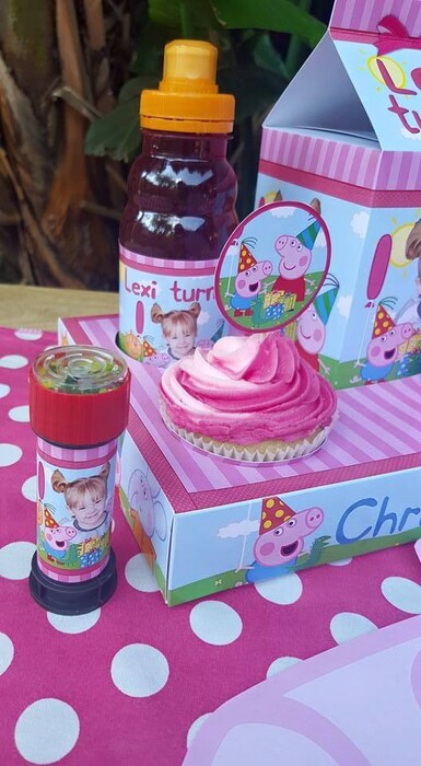 Kiddies Theme Parties offers personalized birthday party supplies and decor for sale.