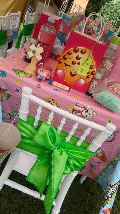Our custom made Shopkins party supplies include personalised invitations, paper cups and plates, blowouts and more.