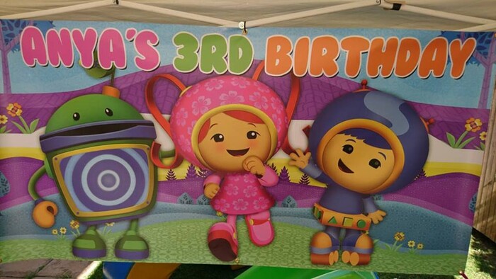 Kiddies Theme Parties offers personalized birthday party supplies and decor for sale.