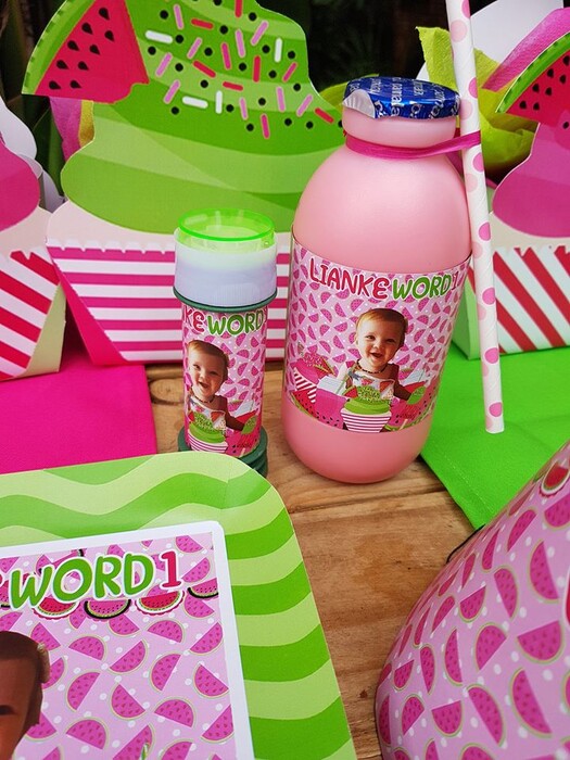 Kiddies Theme Parties offers personalized birthday party supplies and decor for sale.