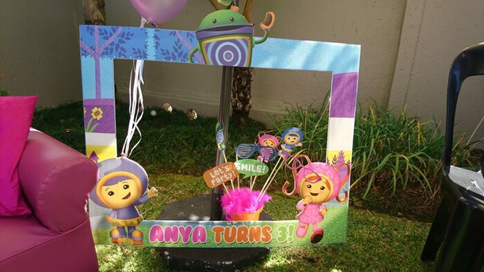 Kiddies Theme Parties offers personalized birthday party supplies and decor for sale.