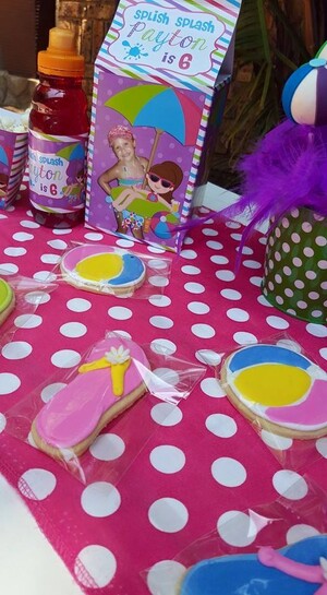 Kiddies Theme Parties offers personalized birthday party supplies and decor for sale.