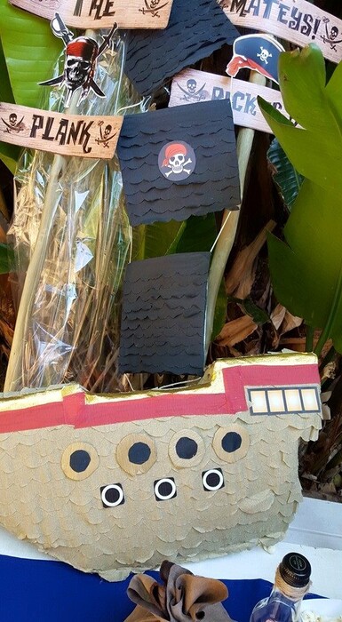 Kiddies Theme Parties offers personalized Pirates party supplies and decor for sale.