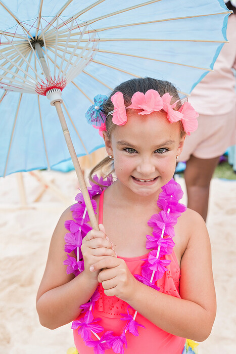 Kiddies Theme Parties offers personalized birthday party supplies and decor for sale.