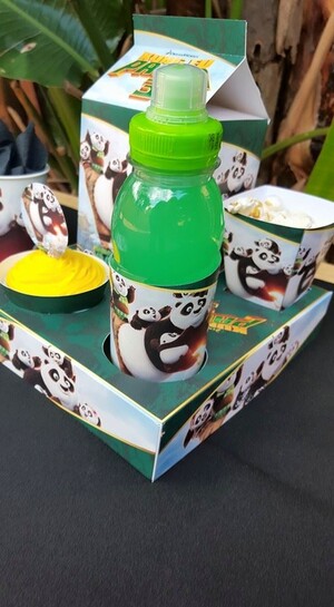 Kiddies Theme Parties offers personalized birthday party supplies and decor for sale.