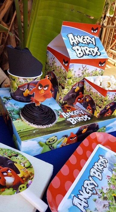 Click on this photo to Zoom. Contact us via email for a complete price list. Personalized Angry Birds party supplies and Angry Birds birthday decor for sale.