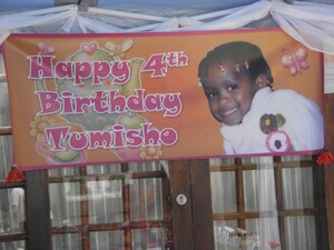 Kiddies Theme Parties offers personalized birthday party supplies and decor for sale.