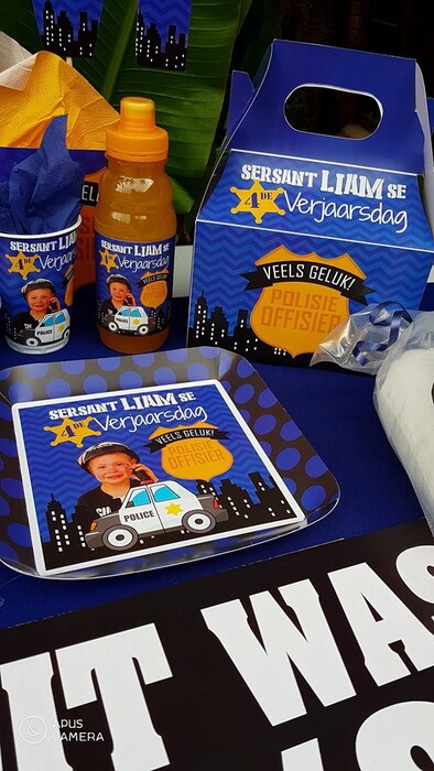 Kiddies Theme Parties offers personalized birthday party supplies and decor for sale.