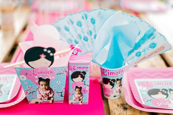Kiddies Theme Parties offers personalized birthday party supplies and decor for sale.