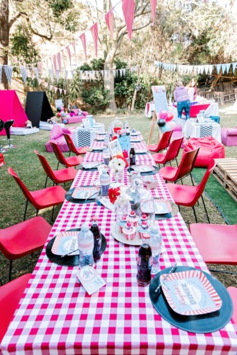 Kiddies Theme Parties offers personalized birthday party supplies and decor for sale.