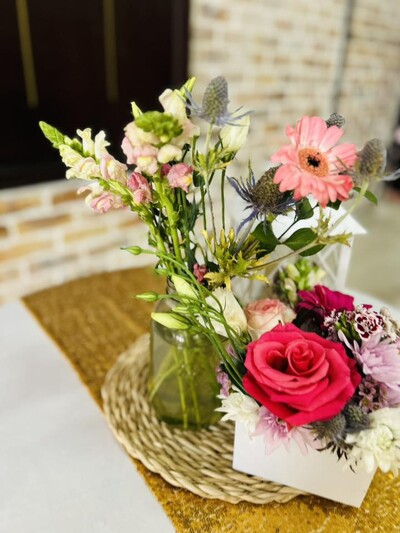 Kiddies Theme Parties offers personalized birthday party supplies and decor for sale.