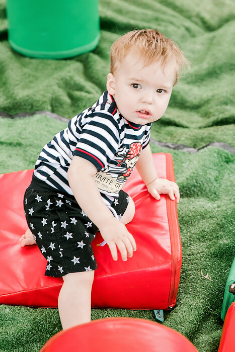 Kiddies Theme Parties offers personalized birthday party supplies and decor for sale.