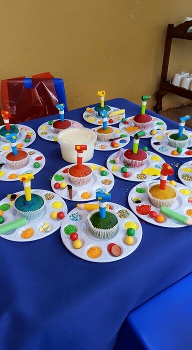Kiddies Theme Parties hire out gazebos, picnic tables, umbrellas and photo boards for your Mister Maker party.