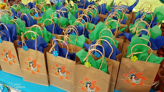 Kiddies Theme Parties offers personalized birthday party supplies and decor for sale.