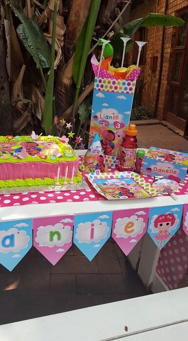 Kiddies Theme Parties hire out gazebos, picnic tables, umbrellas and photo boards for your baby shower.