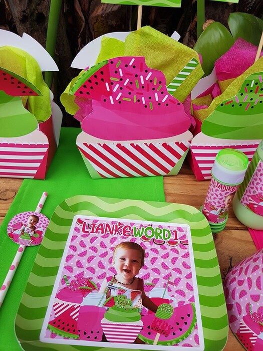 Kiddies Theme Parties offers personalized birthday party supplies and decor for sale.