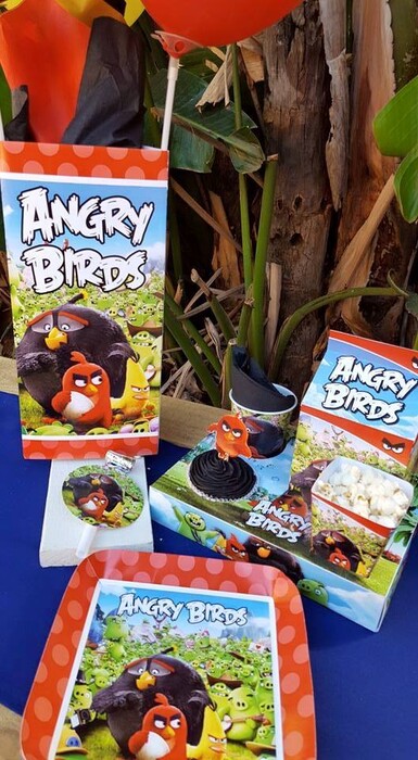 Click on this photo to Zoom. Contact us via email for a complete price list. Our custom made Angry Birds party supplies include personalised invitations, paper cups and plates, blowouts and more.