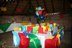 Kiddies Theme Parties offers personalized birthday party supplies and decor for sale.