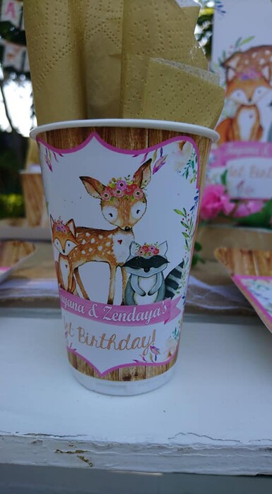 Kiddies Theme Parties offers personalized birthday party supplies and decor for sale.