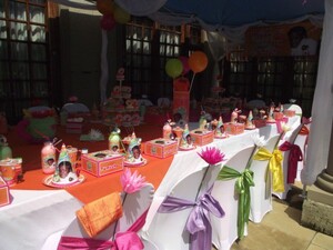 Kiddies Theme Parties offers personalized birthday party supplies and decor for sale.