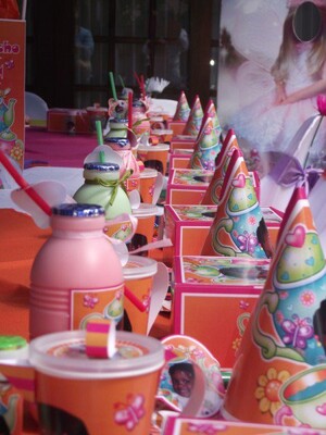 Kiddies Theme Parties offers personalized birthday party supplies and decor for sale.