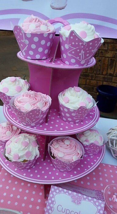 Kiddies Theme Parties offers personalized baby shower supplies and decor for sale.