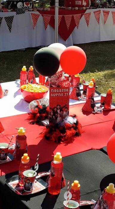 Our custom made party supplies include personalised invitations, paper cups and plates, blowouts and more.