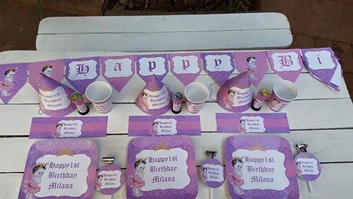 Kiddies Theme Parties offers personalized birthday party supplies and decor for sale.