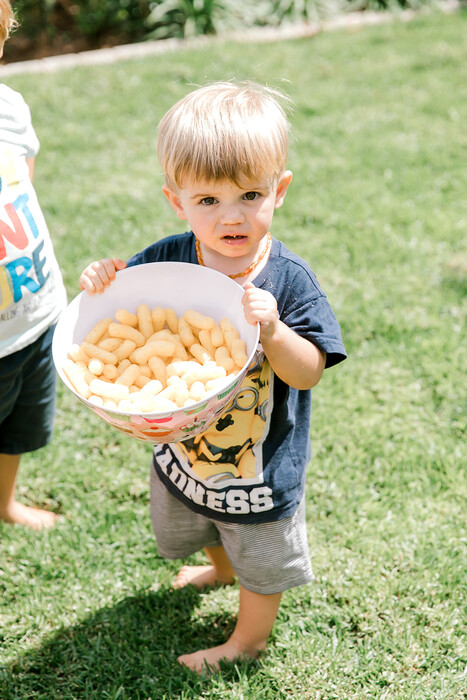 Kiddies Theme Parties offers personalized birthday party supplies and decor for sale.