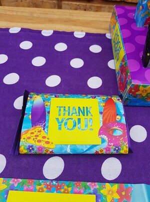 Kiddies Theme Parties offers personalized birthday party supplies and decor for sale.