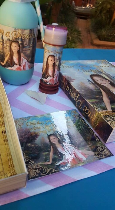 Kiddies Theme Parties offers personalized birthday party supplies and decor for sale.