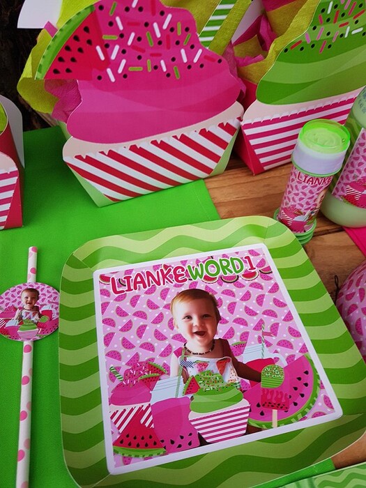 Kiddies Theme Parties offers personalized birthday party supplies and decor for sale.