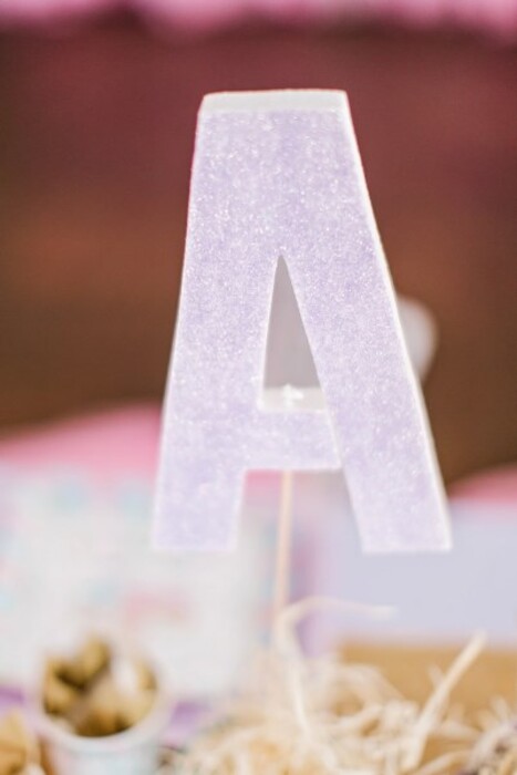 Kiddies Theme Parties offers personalized birthday party supplies and decor for sale.