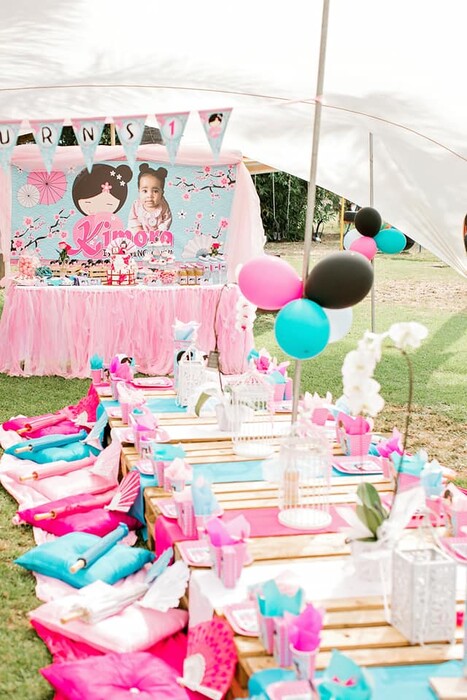Kiddies Theme Parties offers personalized birthday party supplies and decor for sale.