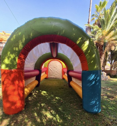 Kiddies Theme Parties offers personalized birthday party supplies and decor for sale.