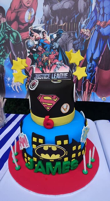 Kiddies Theme Parties offers personalized birthday party supplies and decor for sale.