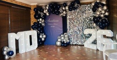 Kiddies Theme Parties offers personalized birthday party supplies and decor for sale.