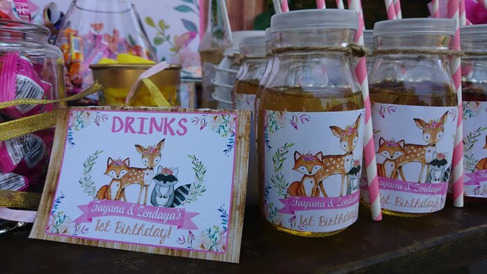 Kiddies Theme Parties offers personalized birthday party supplies and decor for sale.