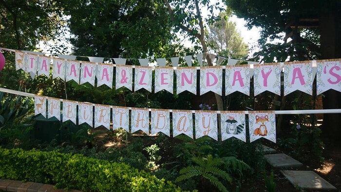 Kiddies Theme Parties offers personalized birthday party supplies and decor for sale.