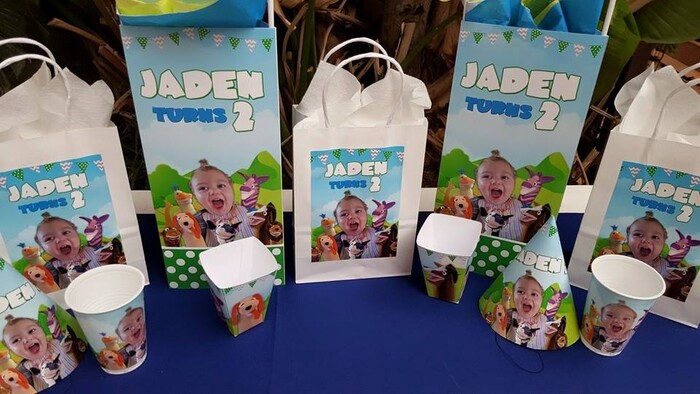 Kiddies Theme Parties not only make personlised party decor, we can also do the entire party setup for you.