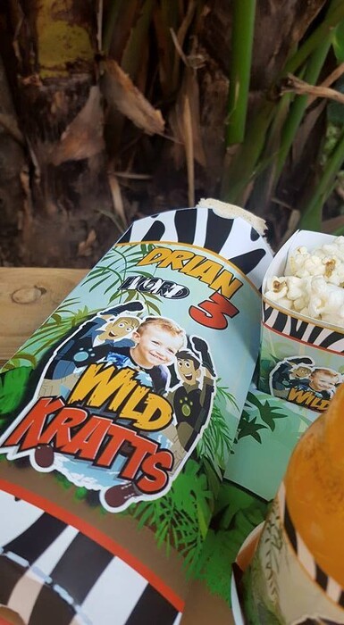 Kiddies Theme Parties offers personalized birthday party supplies and decor for sale.