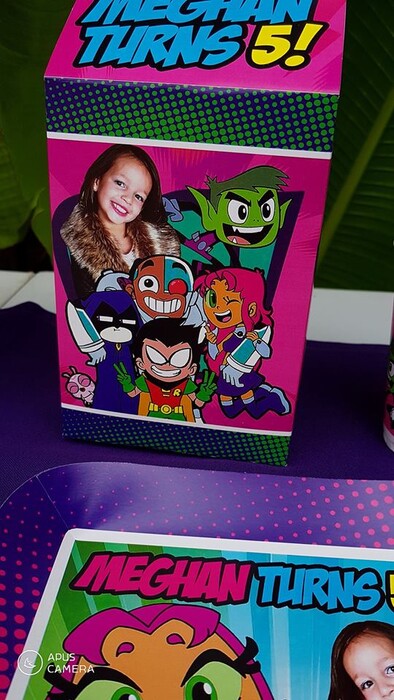 Kiddies Theme Parties offers personalized birthday party supplies and decor for sale.
