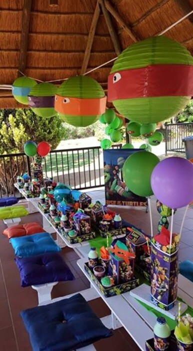 Our custom made baby shower decor include personalised pvc banners, party packs, movie boxes and more.