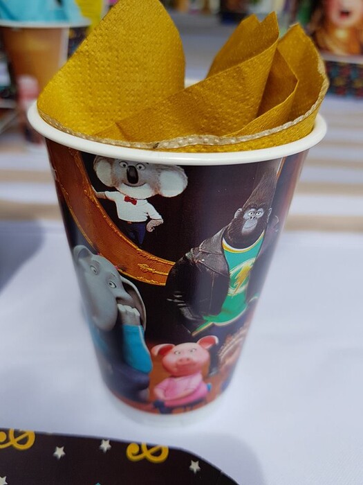 Kiddies Theme Parties offers personalized birthday party supplies and decor for sale.